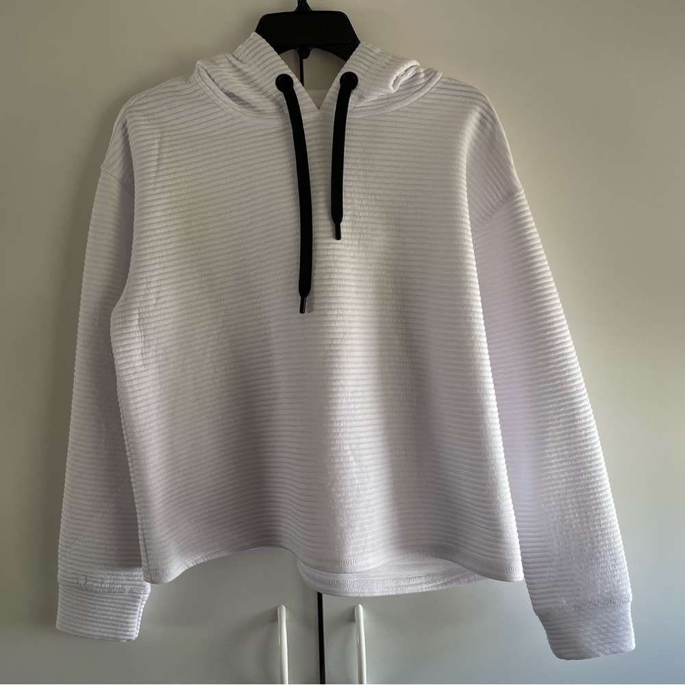 White hooded Sweater